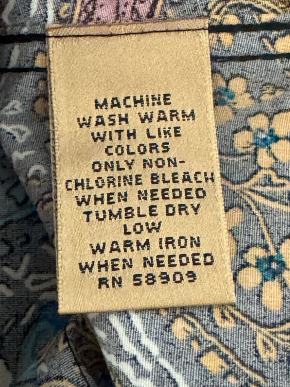 NWT Gold Label Investments Size 14P Multi-Colored Non-Iron Paisley Blouse - Picture 7 of 7